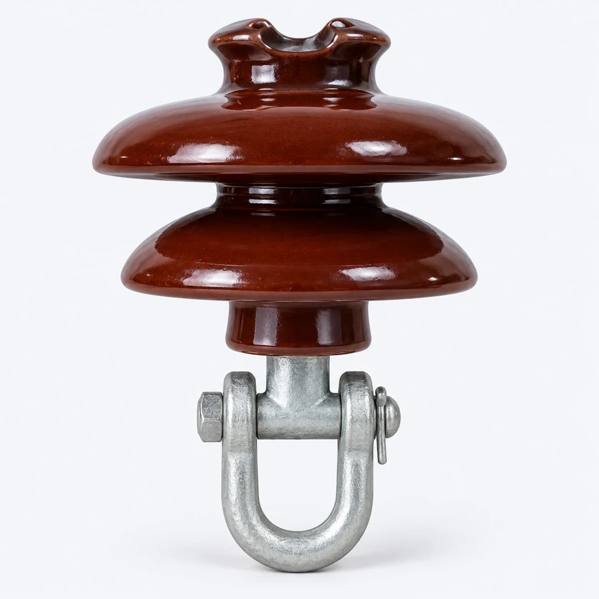 Isolateur compact en porcelaine avec étrier métallique